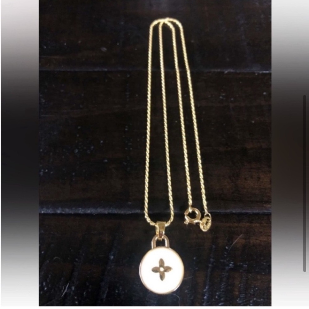 Authentic Louis Vuitton White Necklace - Picture 2 of 4